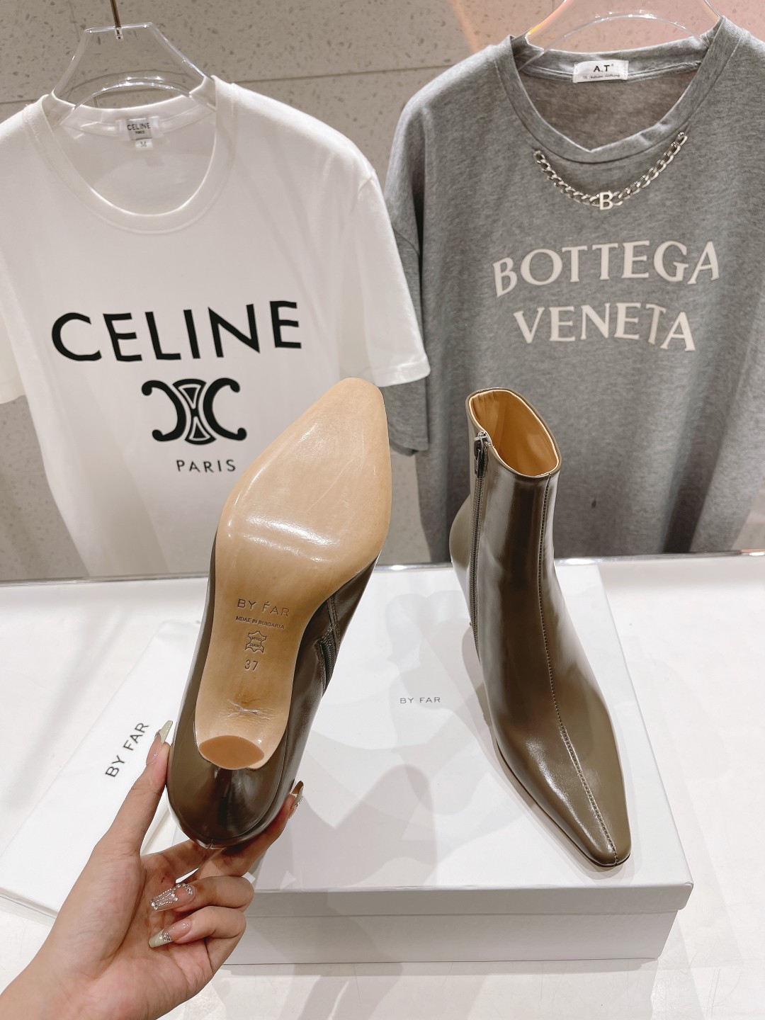 高版本出厂 🆕By Far 2025秋冬上新 气质款 全皮版 小猫跟 新款靴子 1:1 正品购入 小方头