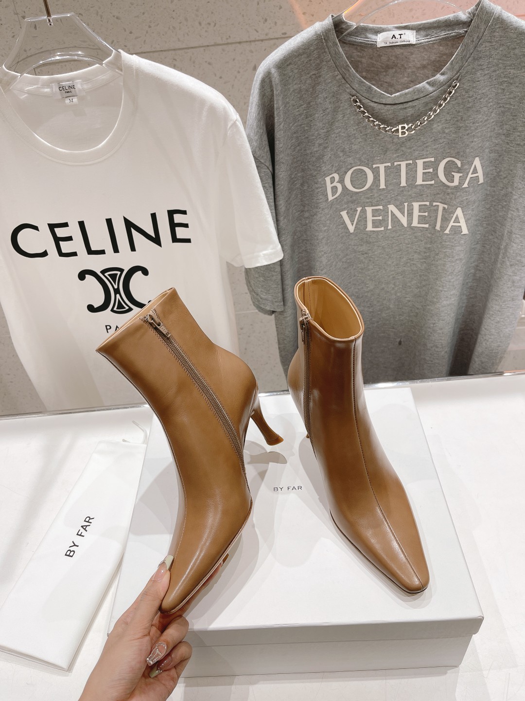 高版本出厂 🆕By Far 2025秋冬上新 气质款 全皮版 小猫跟 新款靴子 1:1 正品购入 小方头