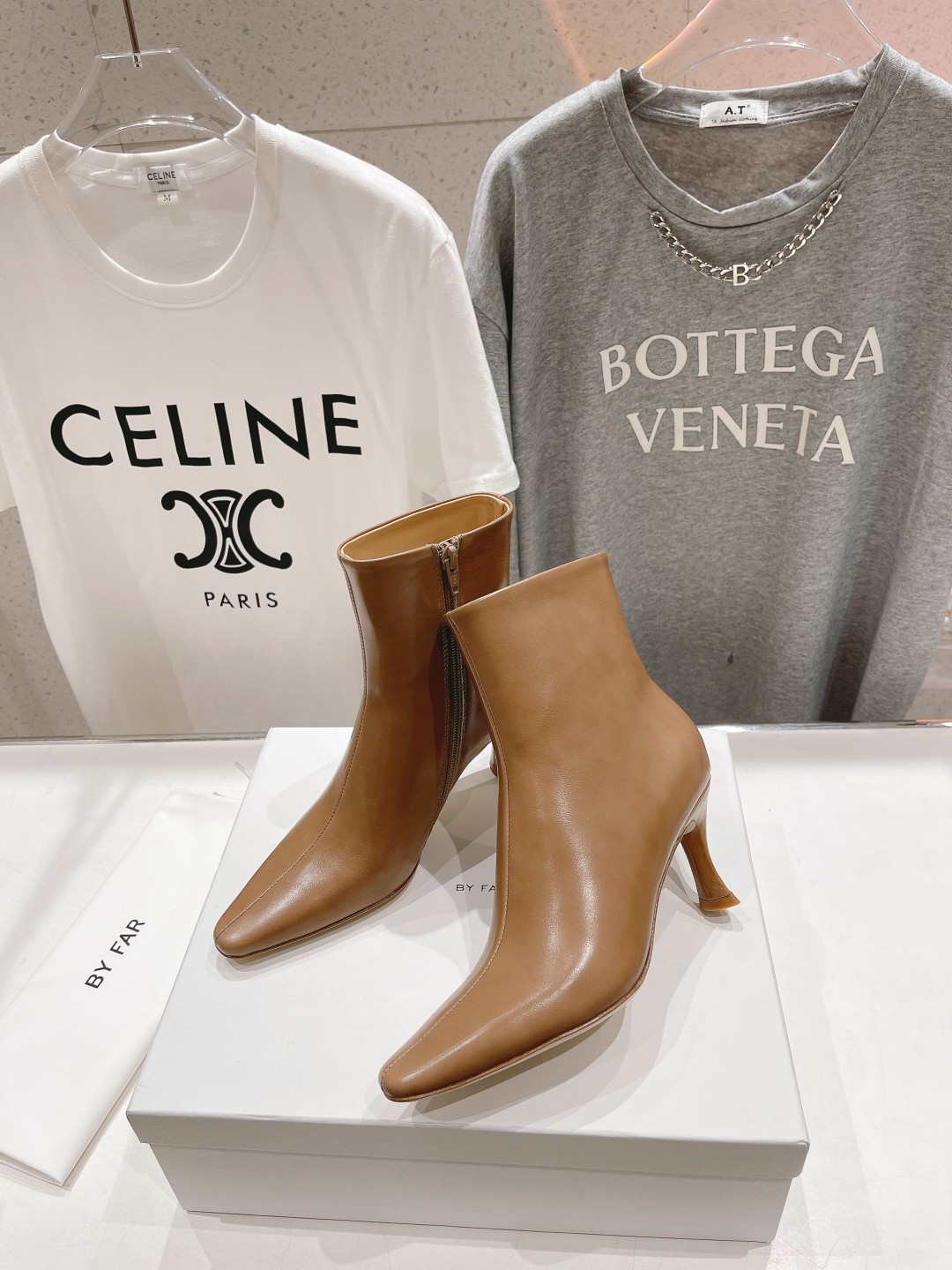 高版本出厂 🆕By Far 2025秋冬上新 气质款 全皮版 小猫跟 新款靴子 1:1 正品购入 小方头