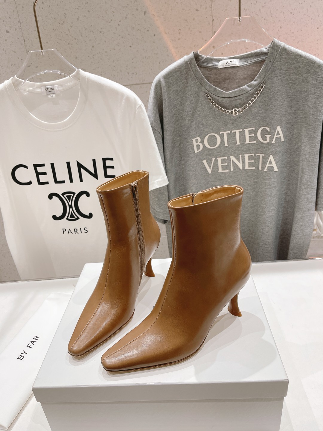 高版本出厂 🆕By Far 2025秋冬上新 气质款 全皮版 小猫跟 新款靴子 1:1 正品购入 小方头