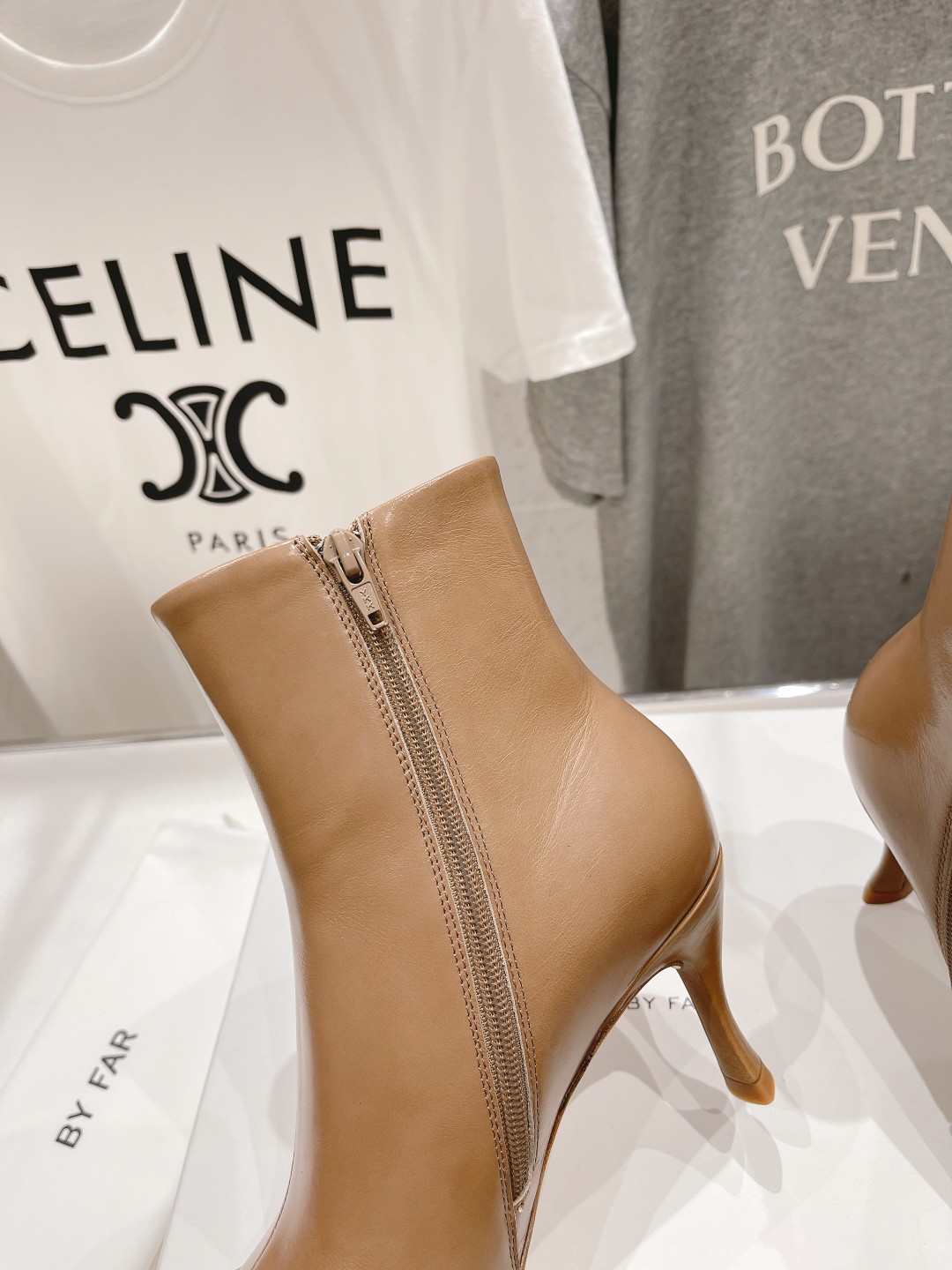 高版本出厂 🆕By Far 2025秋冬上新 气质款 全皮版 小猫跟 新款靴子 1:1 正品购入 小方头