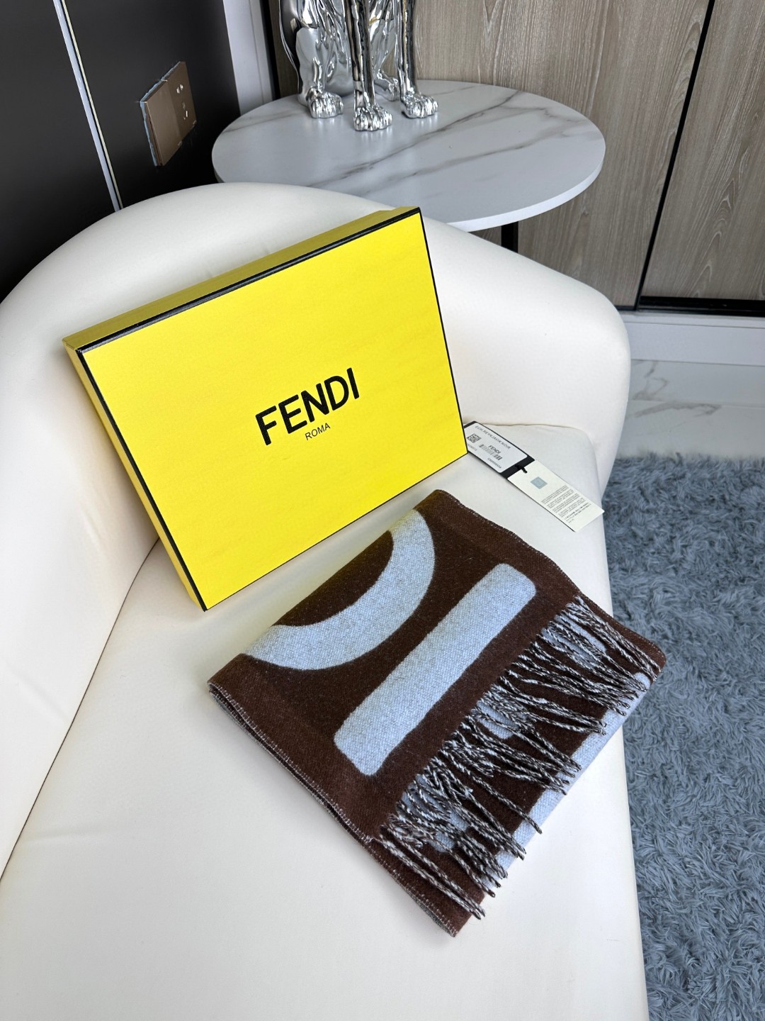 FENDI 23年最新款拼色围巾