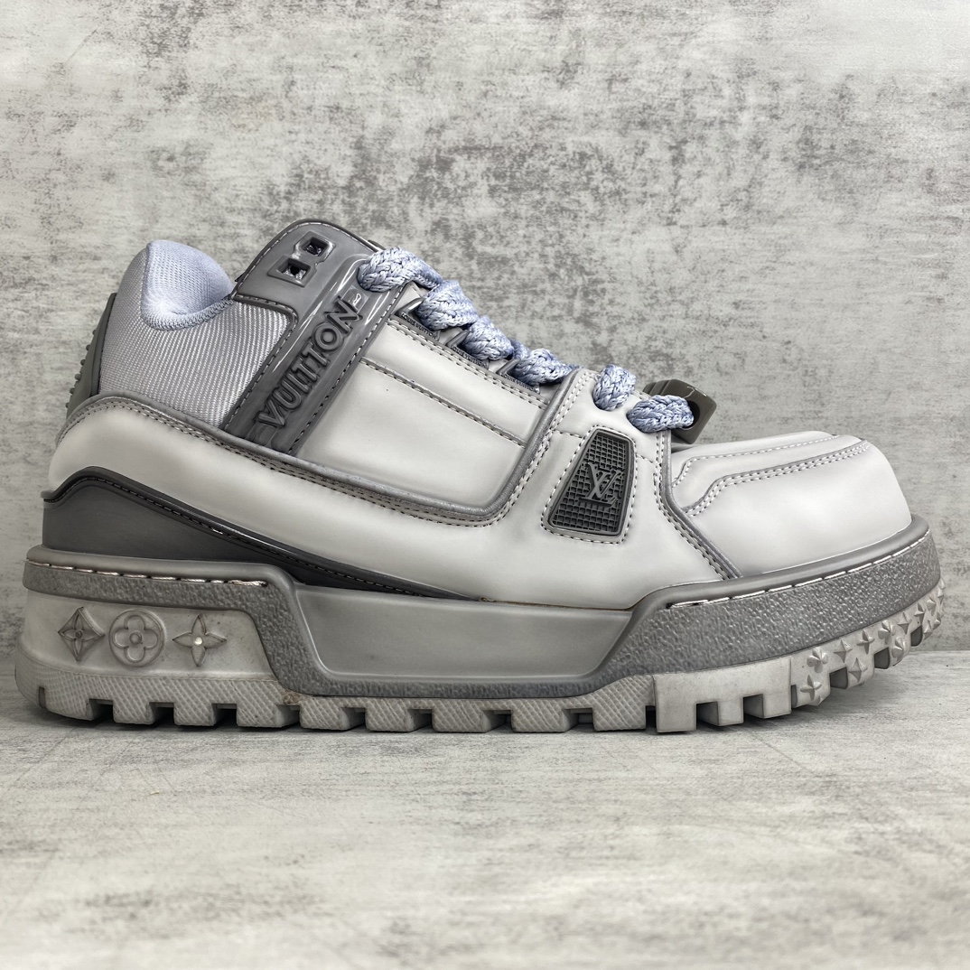 Louis Vuitton 新款上架 LV Louis Vuitton 23S走秀款Trainer 水染胖丁面包滑板鞋 独家开模暗花老花串珠 男款39-45