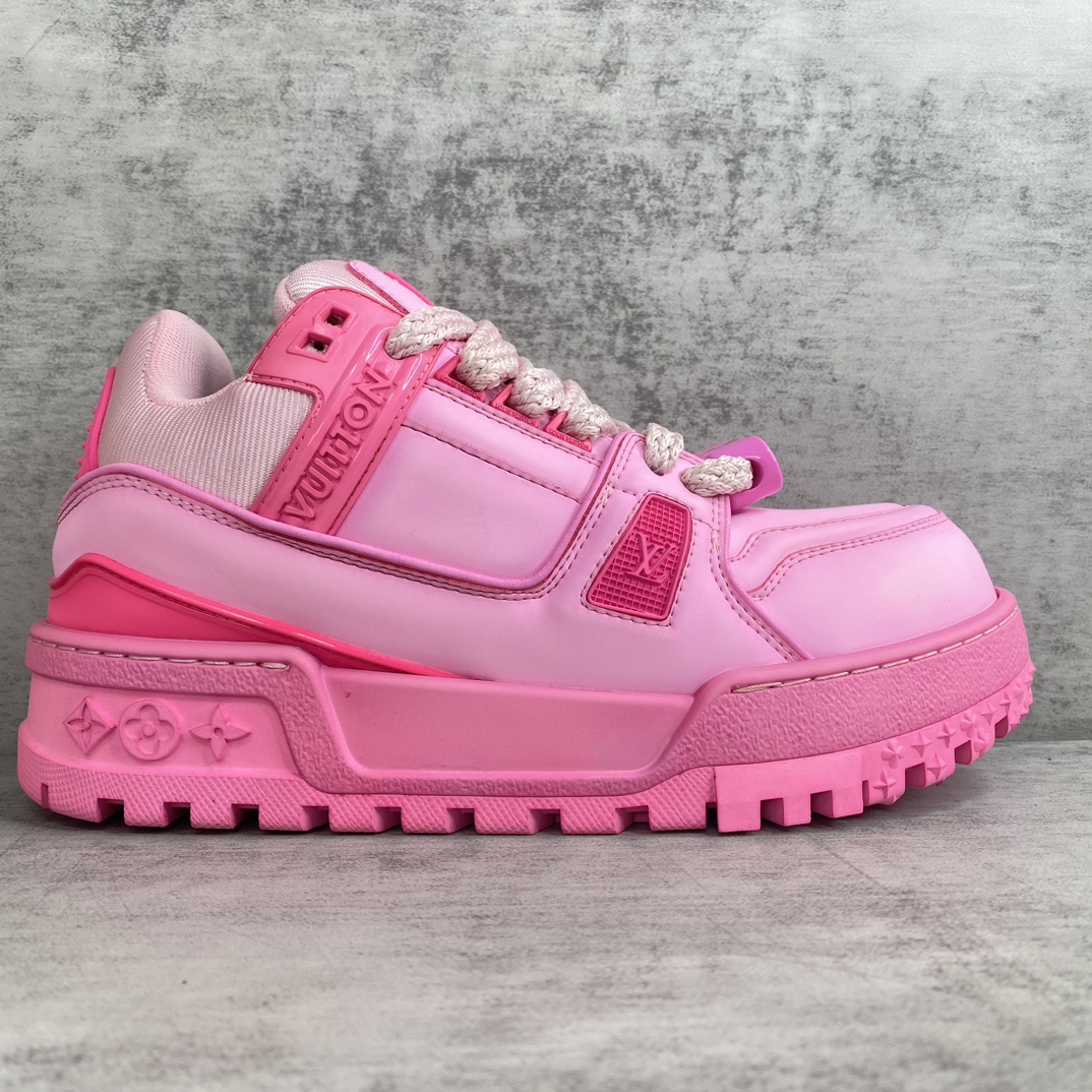 Louis Vuitton 新款上架 LV Louis Vuitton 23S走秀款Trainer 水染胖丁面包滑板鞋 独家开模暗花老花串珠 男款39-45