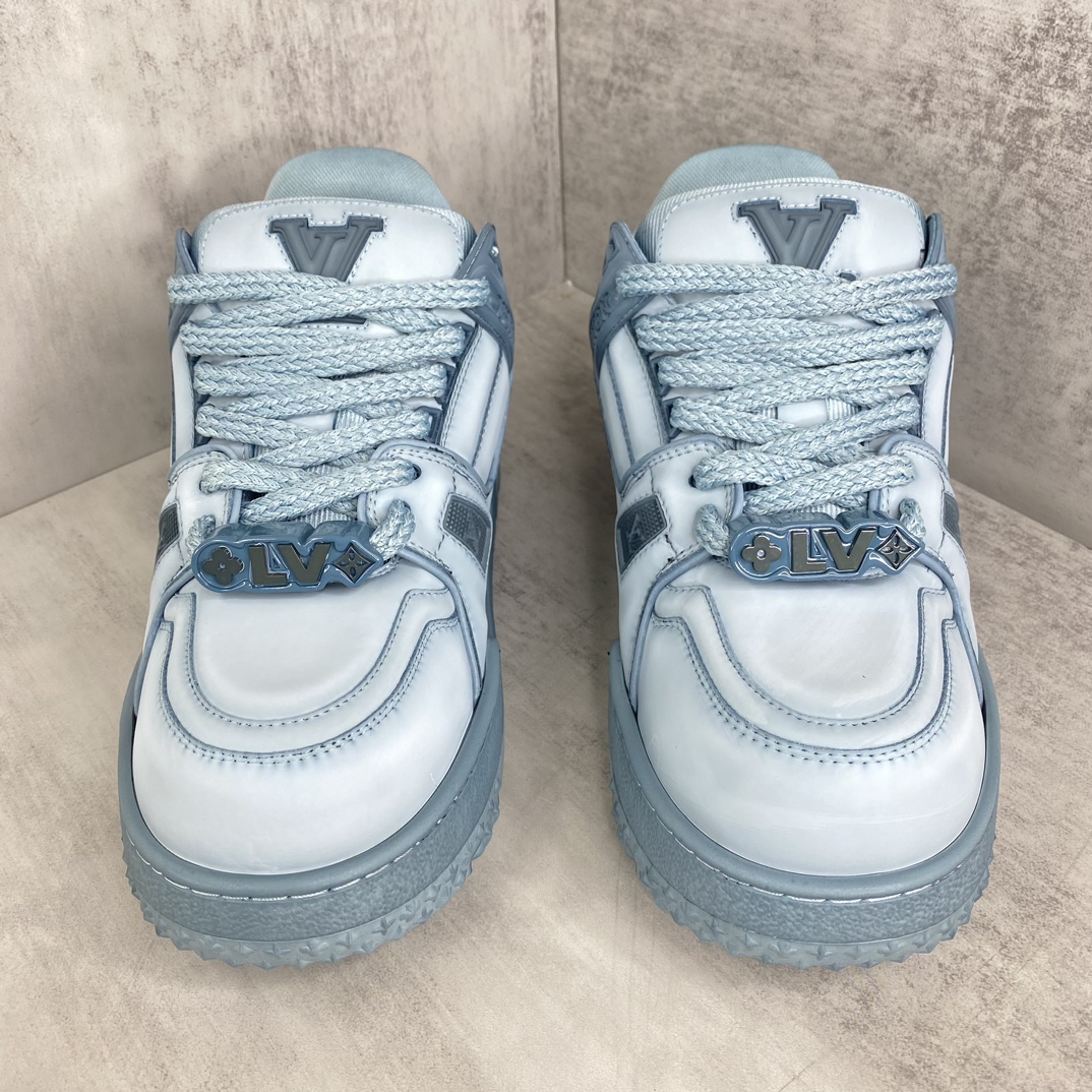 Louis Vuitton 新款上架 LV Louis Vuitton 23S走秀款Trainer 水染胖丁面包滑板鞋 独家开模暗花老花串珠 男款39-45