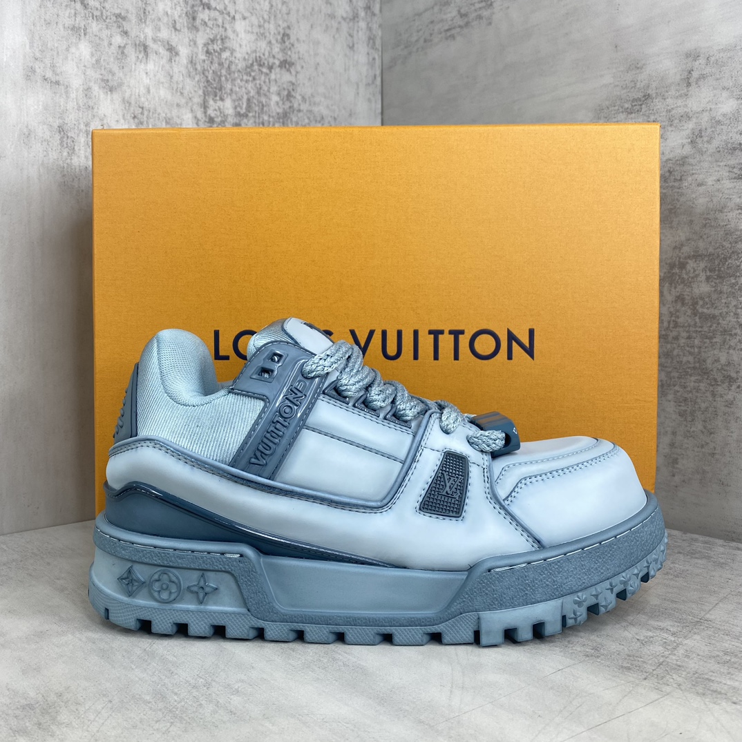 Louis Vuitton 新款上架 LV Louis Vuitton 23S走秀款Trainer 水染胖丁面包滑板鞋 独家开模暗花老花串珠 男款39-45