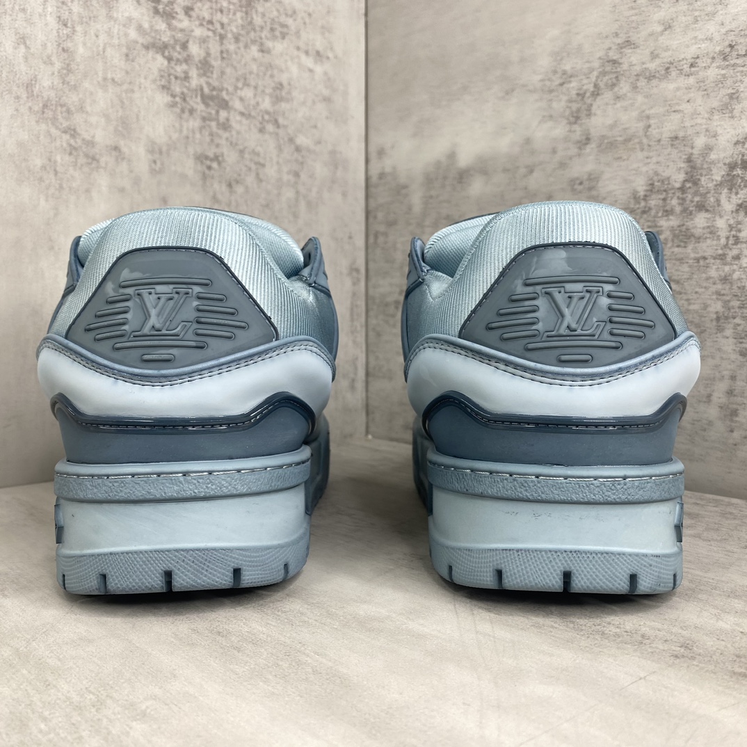 Louis Vuitton 新款上架 LV Louis Vuitton 23S走秀款Trainer 水染胖丁面包滑板鞋 独家开模暗花老花串珠 男款39-45