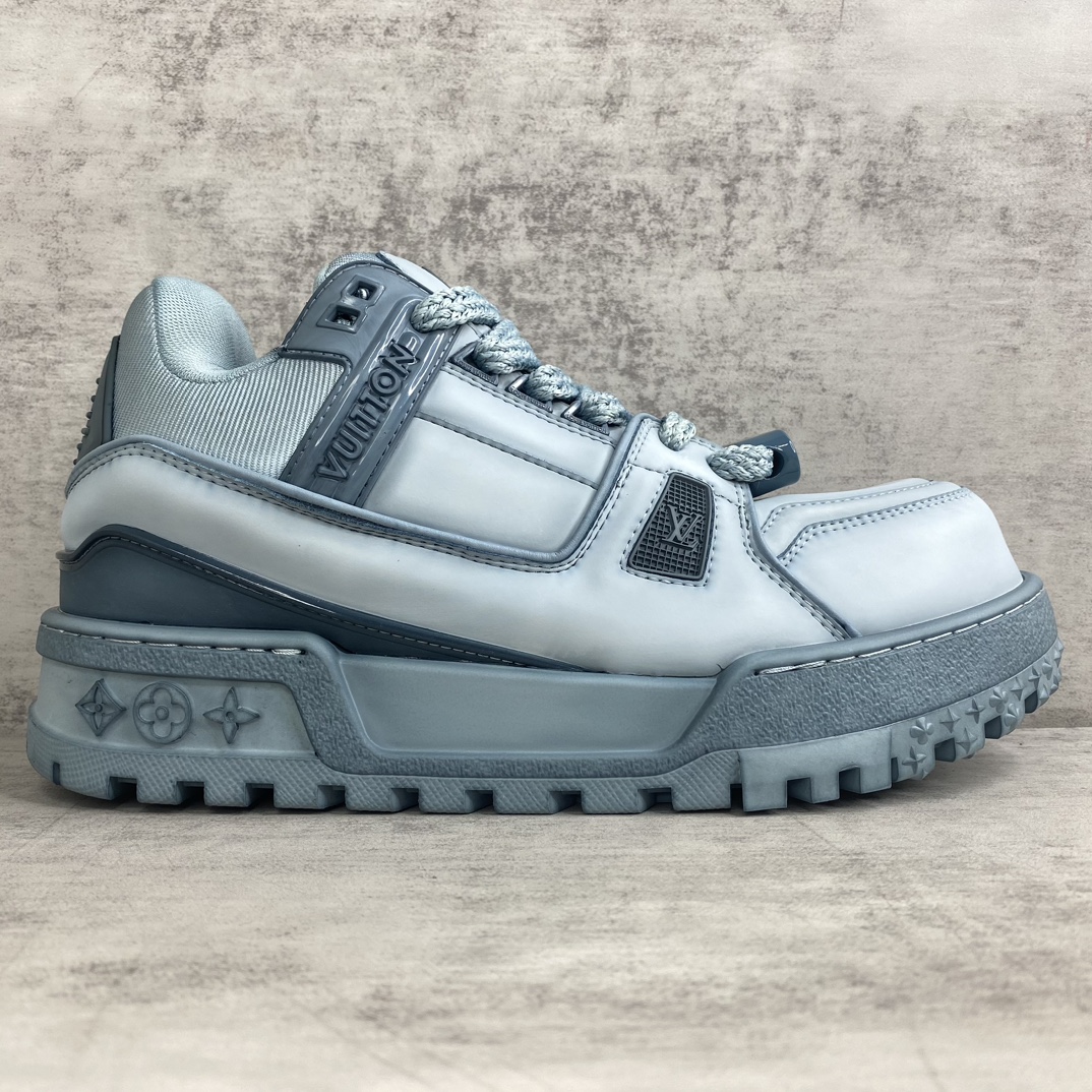 Louis Vuitton 新款上架 LV Louis Vuitton 23S走秀款Trainer 水染胖丁面包滑板鞋 独家开模暗花老花串珠 男款39-45
