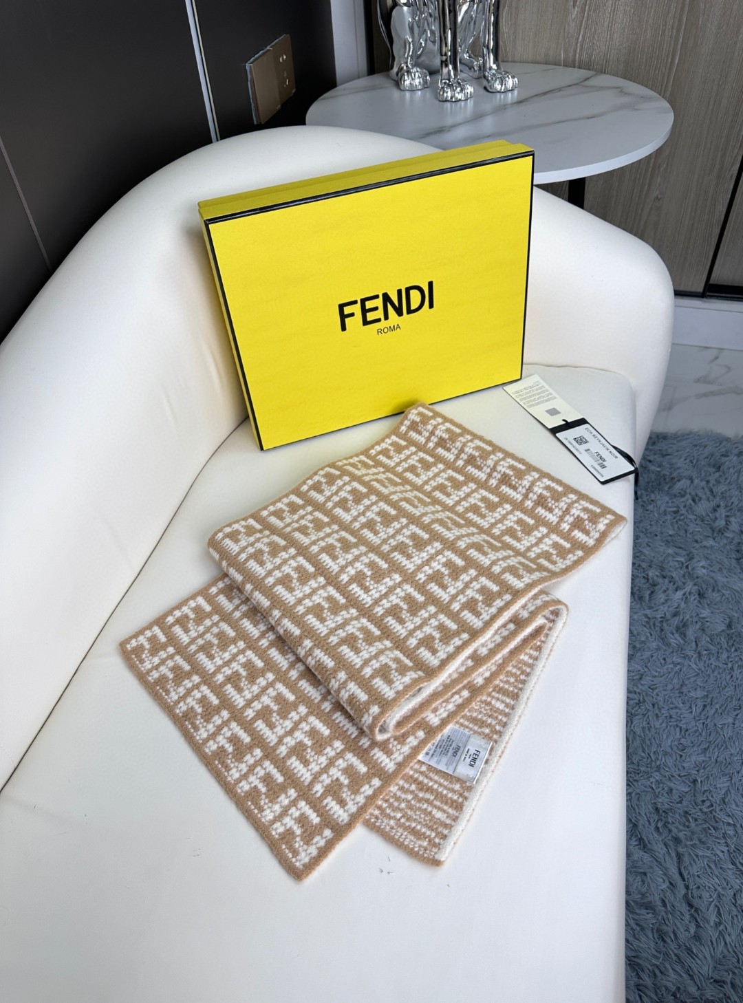 FENDI FF图案设计提花针织羊绒围巾