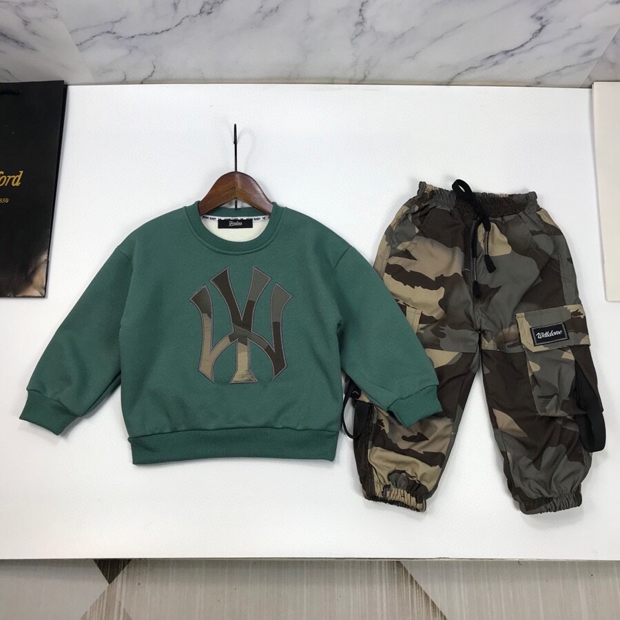 New York Yankees 2023 Child MLB Velvet Suit with Embroidery and Custom Fabric - 图片 1