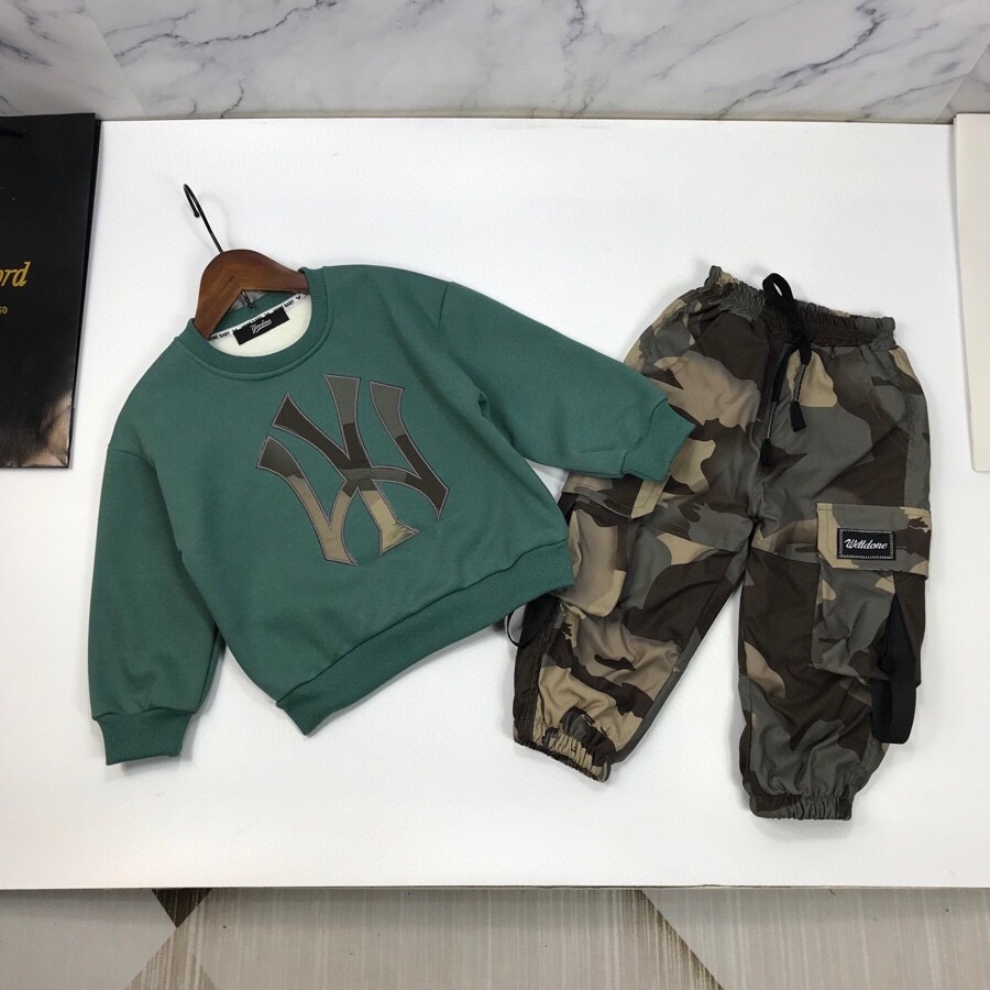 New York Yankees 2023 Child MLB Velvet Suit with Embroidery and Custom Fabric - 图片 3