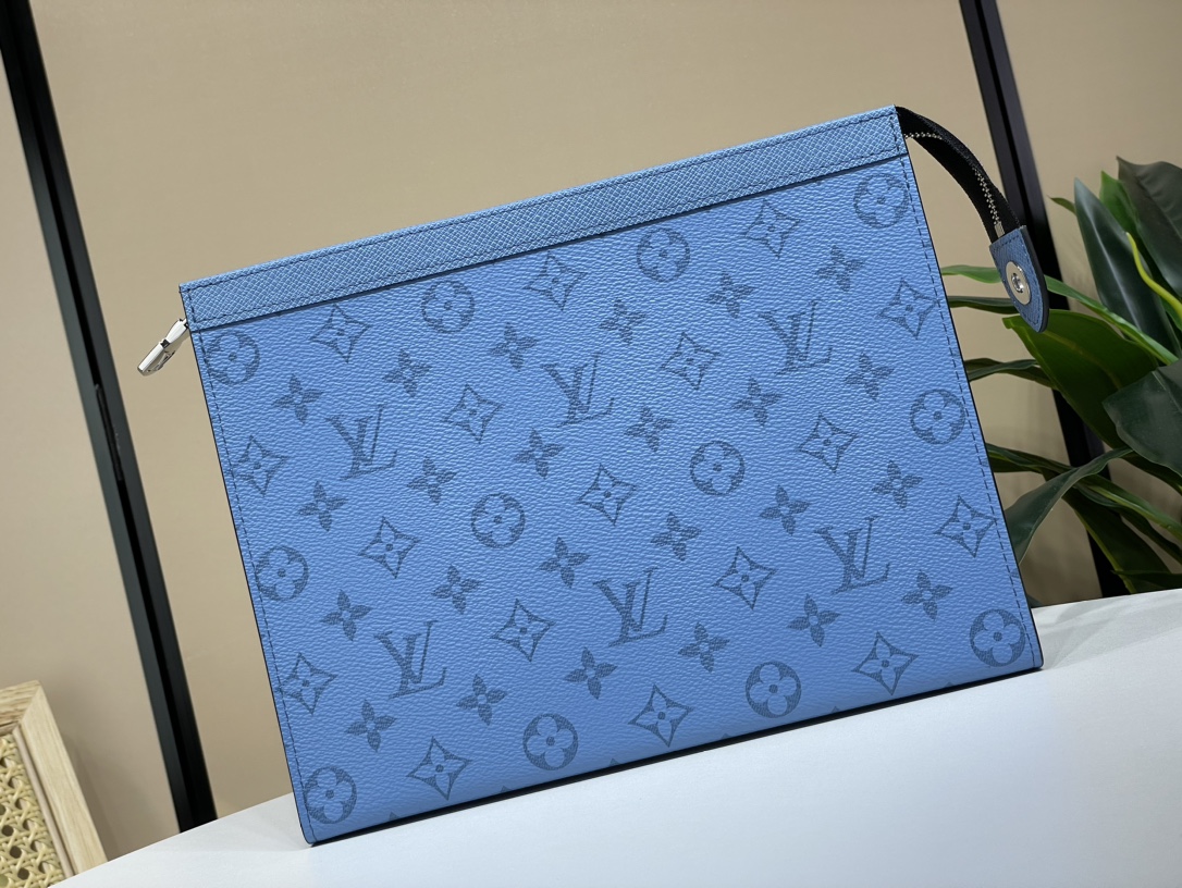 Purchasing agent special Pochette Voyage medium clutch bag officially on sale M61692 light blue