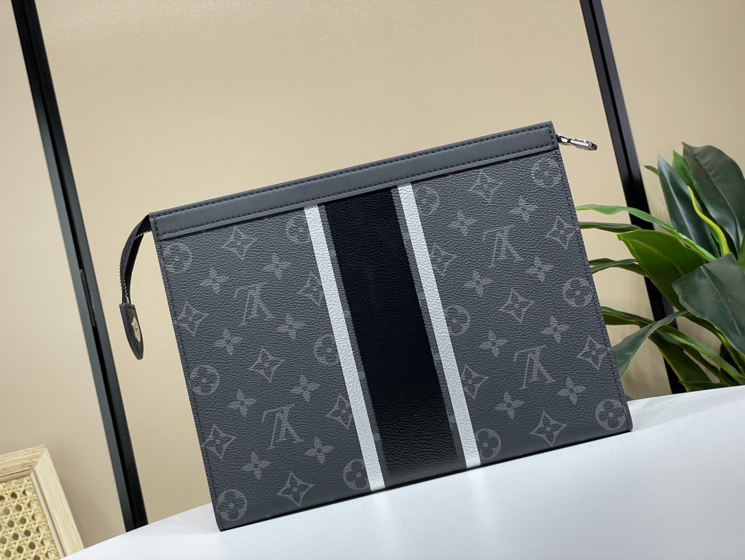 Louis Vuitton LV Pochette Voyage Medium M61692 64440 Black Flower Clutch