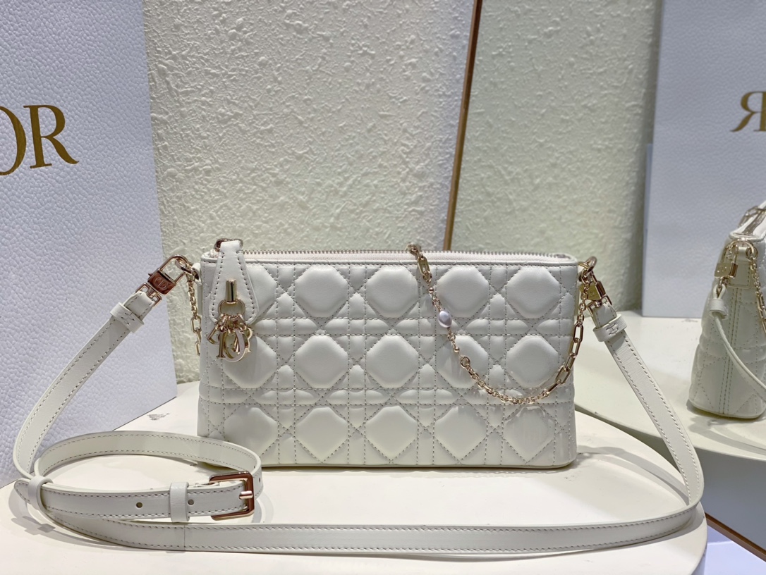 Dior Bags Handbags Best Fake
 White Resin Sheepskin Spring Collection Chains