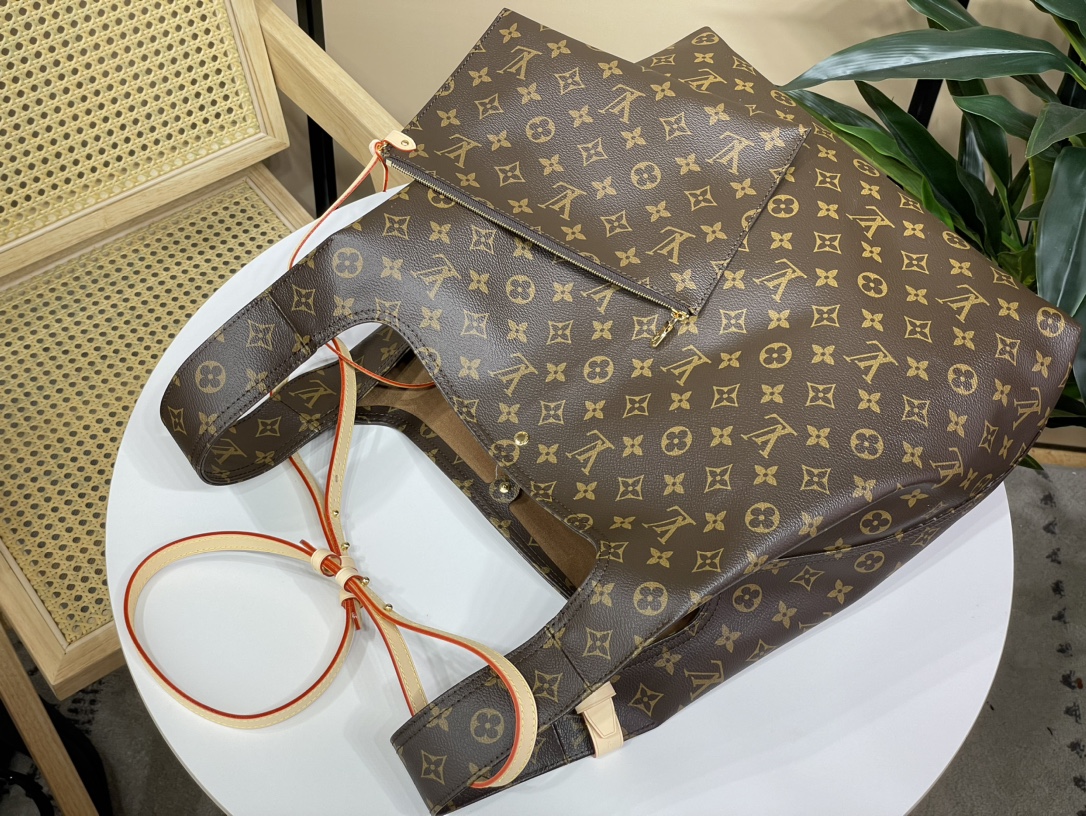 Louis Vuitton Lv ATLANTIS Vegetable Basket Large