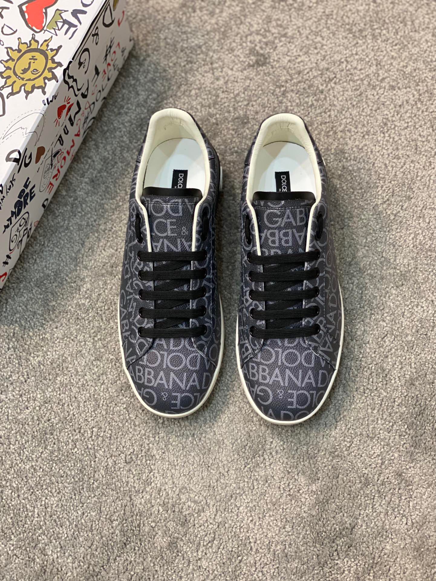 NO:216631,Brand D&G original color matching Size 38-44 Customized 45 Price Material Dolce & Gabbana new products Casual shoes upper imported soft cowhide with cowhide foot padded cowhide inner original outsole bag latest D&Glogo simple footwear atmospheric, DG casual shoes, Dolce & Gabbana, Dolce & Gabbana, Dolce & Gabbana, cowhide19860909品牌D&G 颜色原版配色 码数38-44定做45 价格 材质杜嘉班纳新品 休闲鞋鞋面进口柔软牛皮搭配牛皮垫脚牛皮内里 原版大底包边最新D&Glogo上脚简单 大气,DG休闲鞋,Dolce&Gabbana,Dolce&Gabbana,Dolce&Gabbana,cowhide,Men's shoes