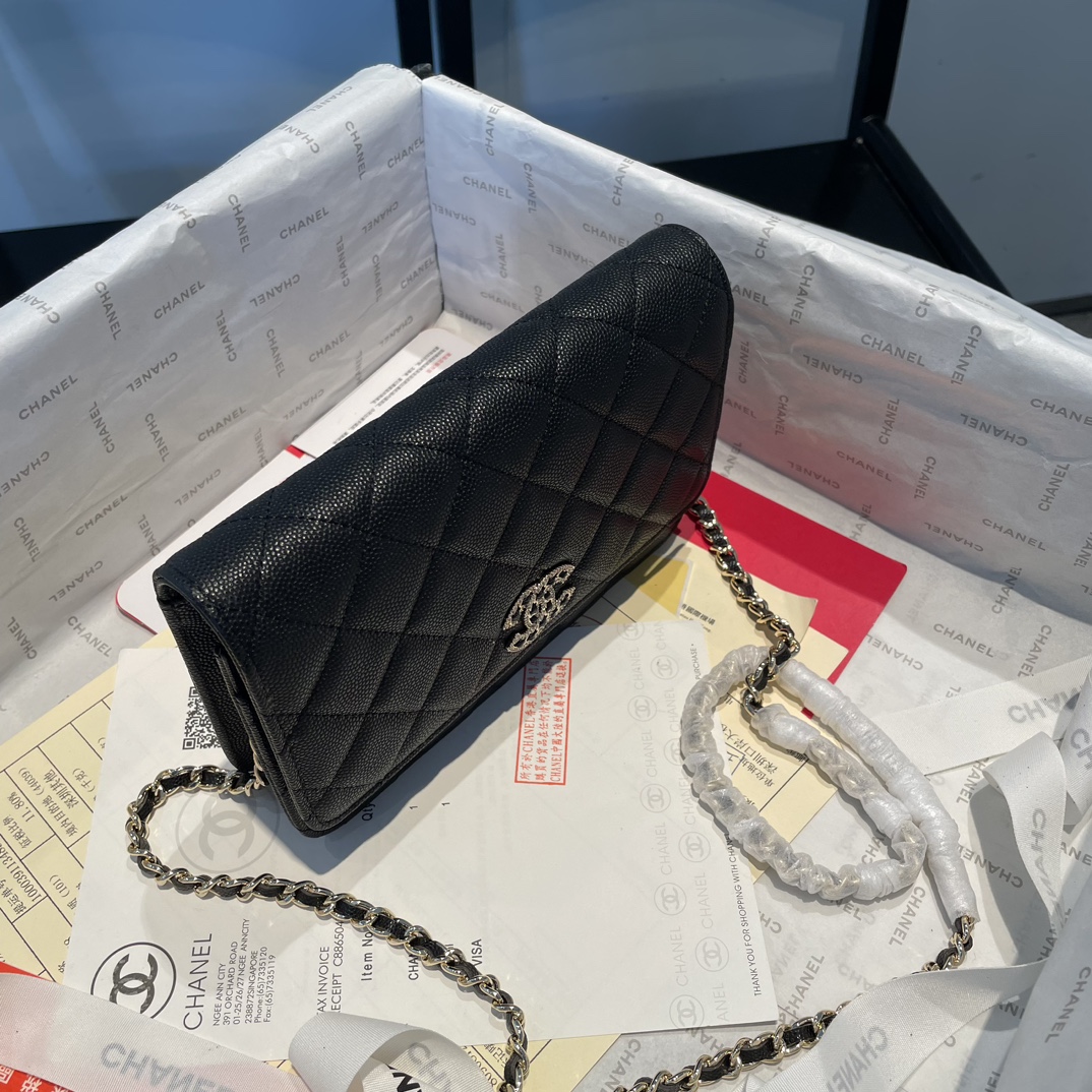 Xiaoxiang upgraded version in small quantity, chanel rhinestone buckle fine ball pattern cowhide lucky bag, new art double c diamond buckle throu