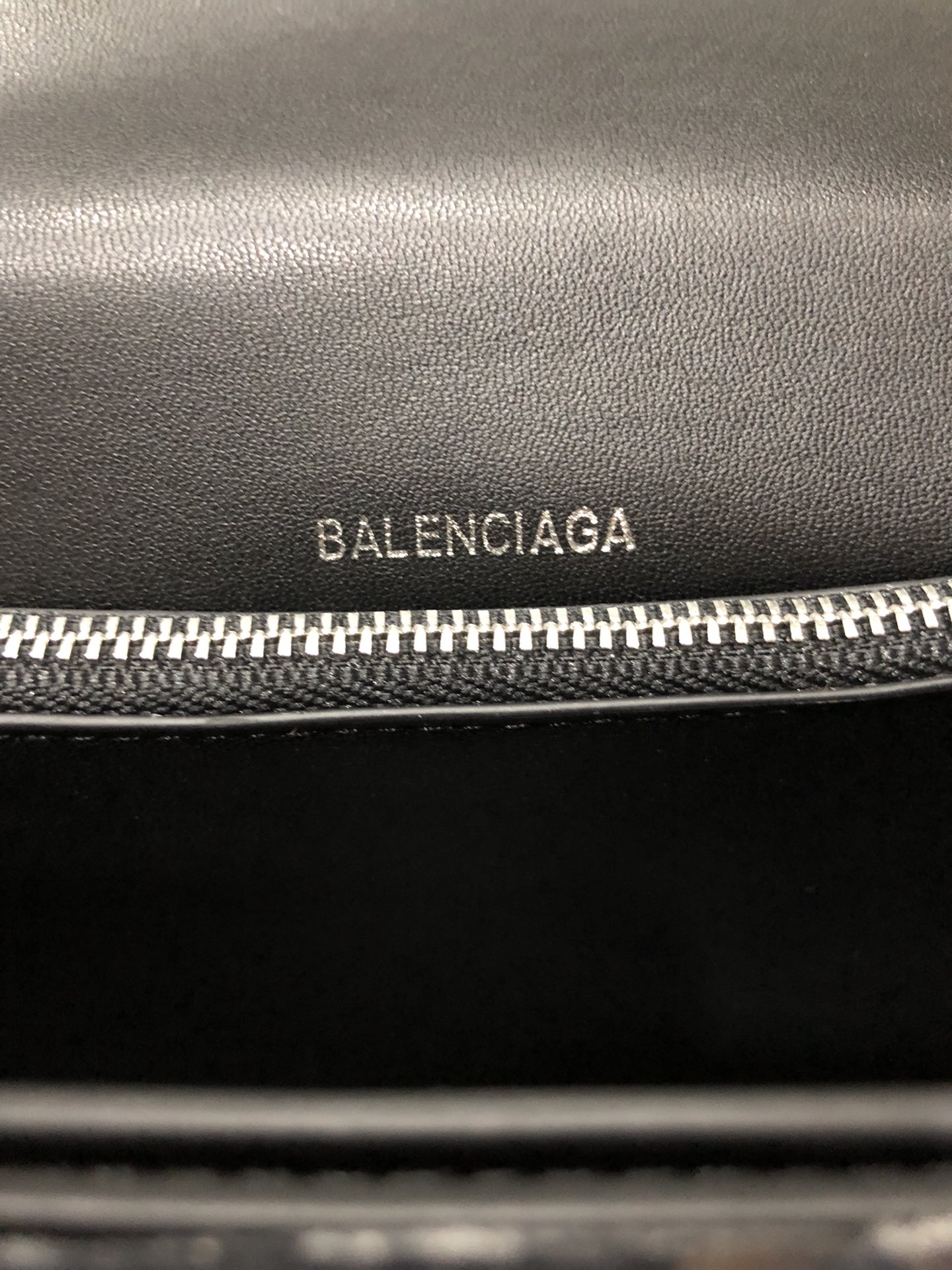 Balenciaga Style Leather Bag style reference detail image 7 from source 776253