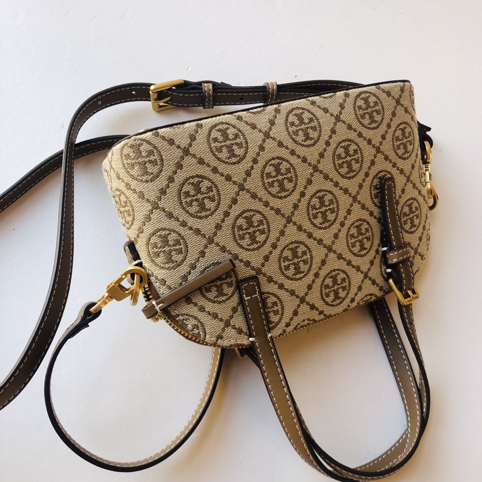 Tory Burch TB 系列贝壳迷你斜挎手拎包包多色可挑选