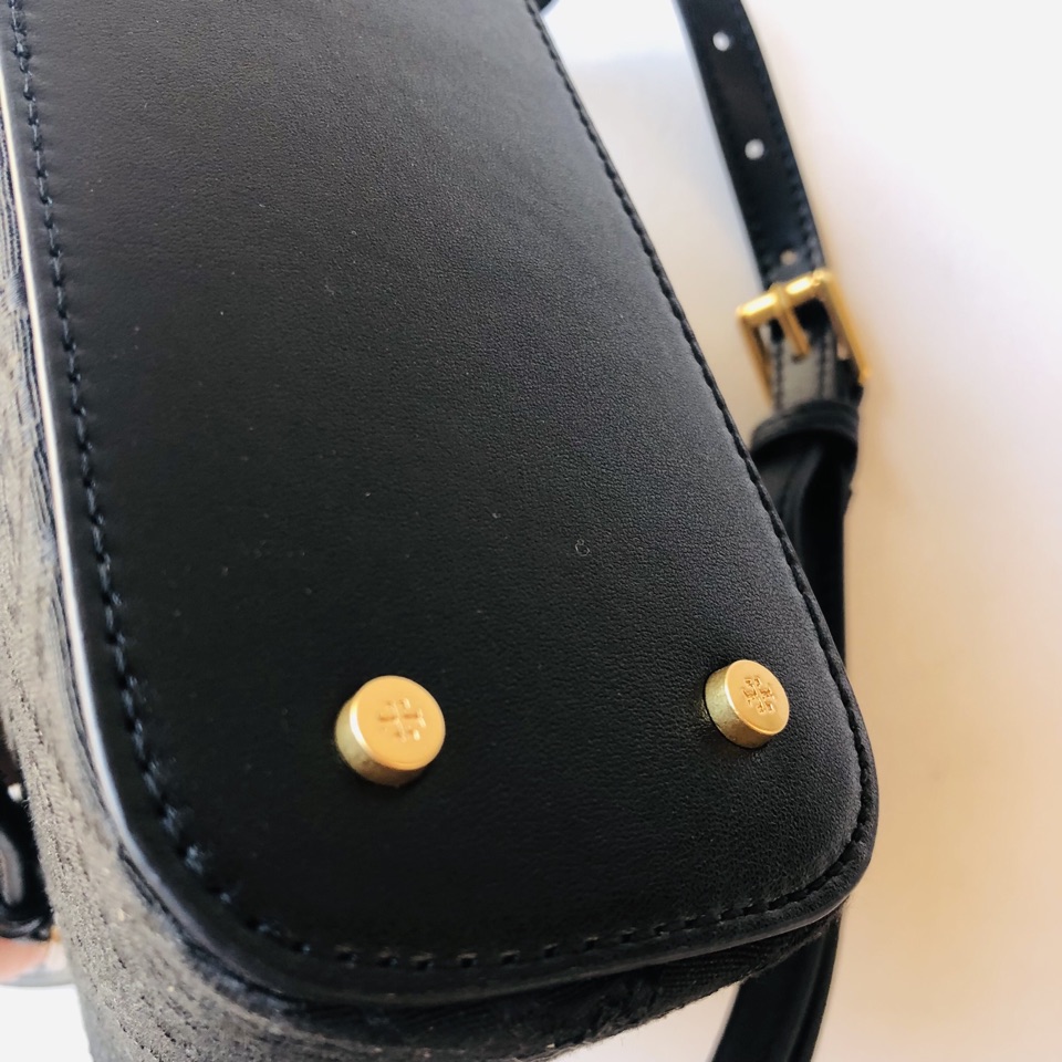 Tory Burch TB 系列贝壳迷你斜挎手拎包包多色可挑选