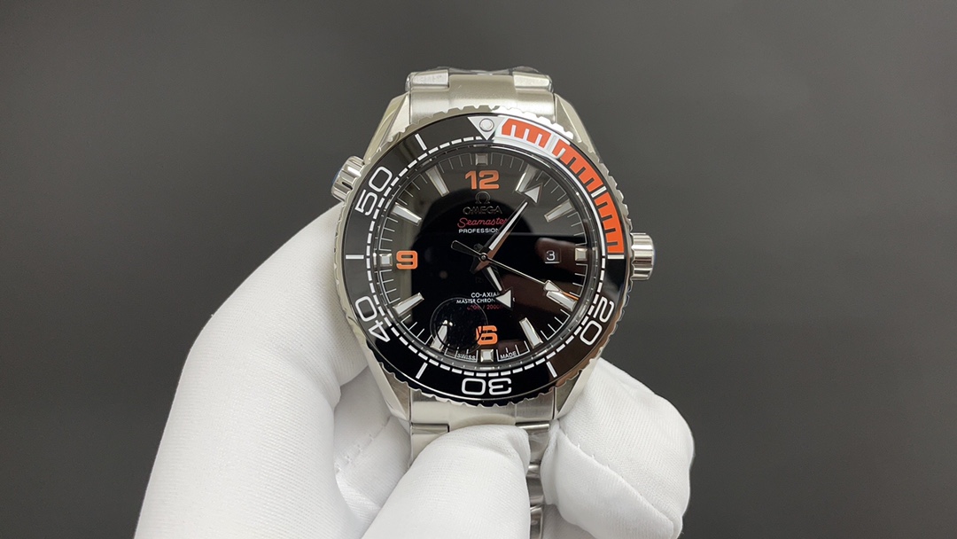 Omega 今日推荐 海洋宇宙600 四分之一橙 43.5mm 8900机