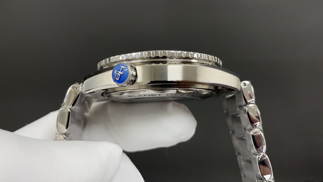 Omega 今日推荐 海洋宇宙600 四分之一橙 43.5mm 8900机