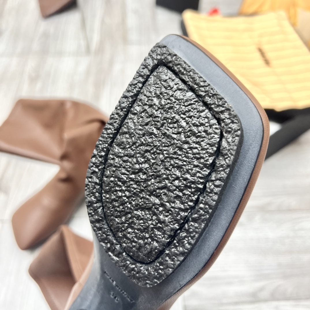 UMA WANG’s Rare Old Ballet Shoes: Plant p950 Bullet Boots Review - 图片 7