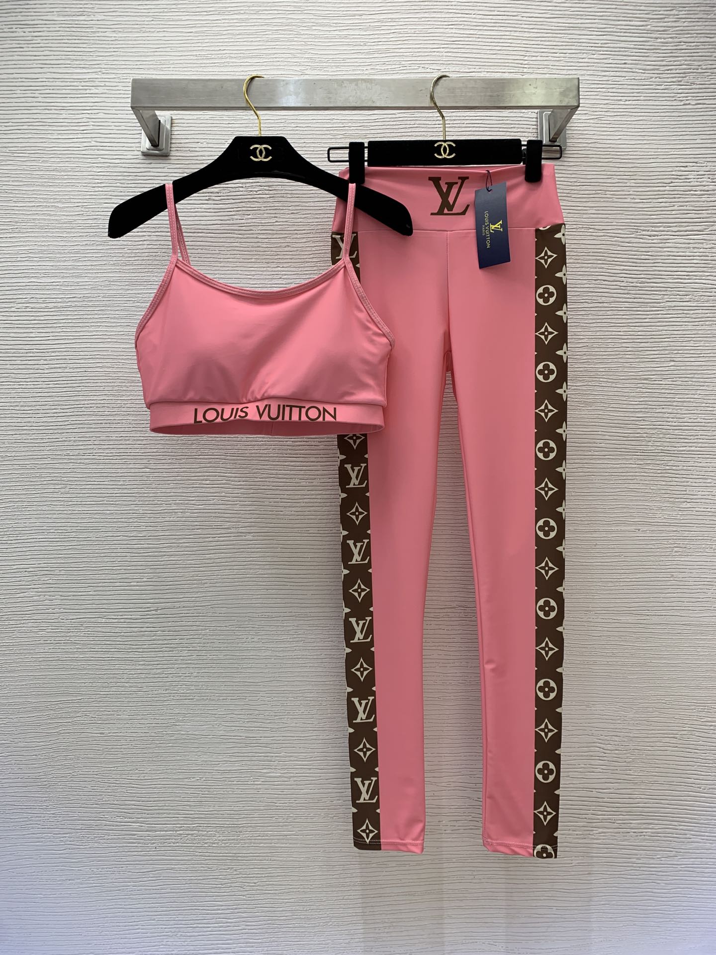 Louis Vuitton Clothing Shirts & Blouses Tank Top Yoga Clothes Pink Printing Spring/Summer Collection Sweatpants