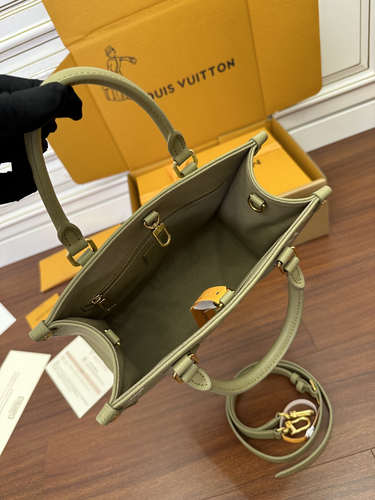 独家首发型号特正版M46647品质全面再次升级专柜同步电子芯片内码新礼盒礼品袋保护纸铜版电子标签合格证皮