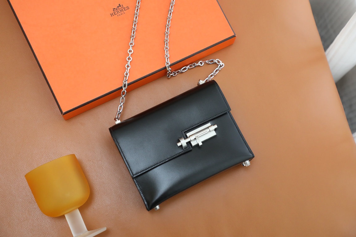 NO:700071,Black silver buckle, full hand details, customized real shot, reservation; Hermes,hermes,Hermes,19860909黑色 银扣 全手细节 客定实拍 预定;,爱马仕,hermes,Hermes,,Bag