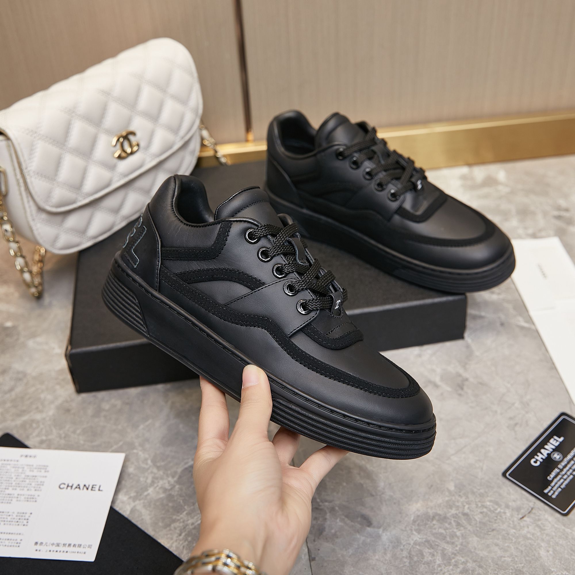 Chanel Chanel - 2023 contador modelos casuales entrenadores este diseño clásico; la parte superior u