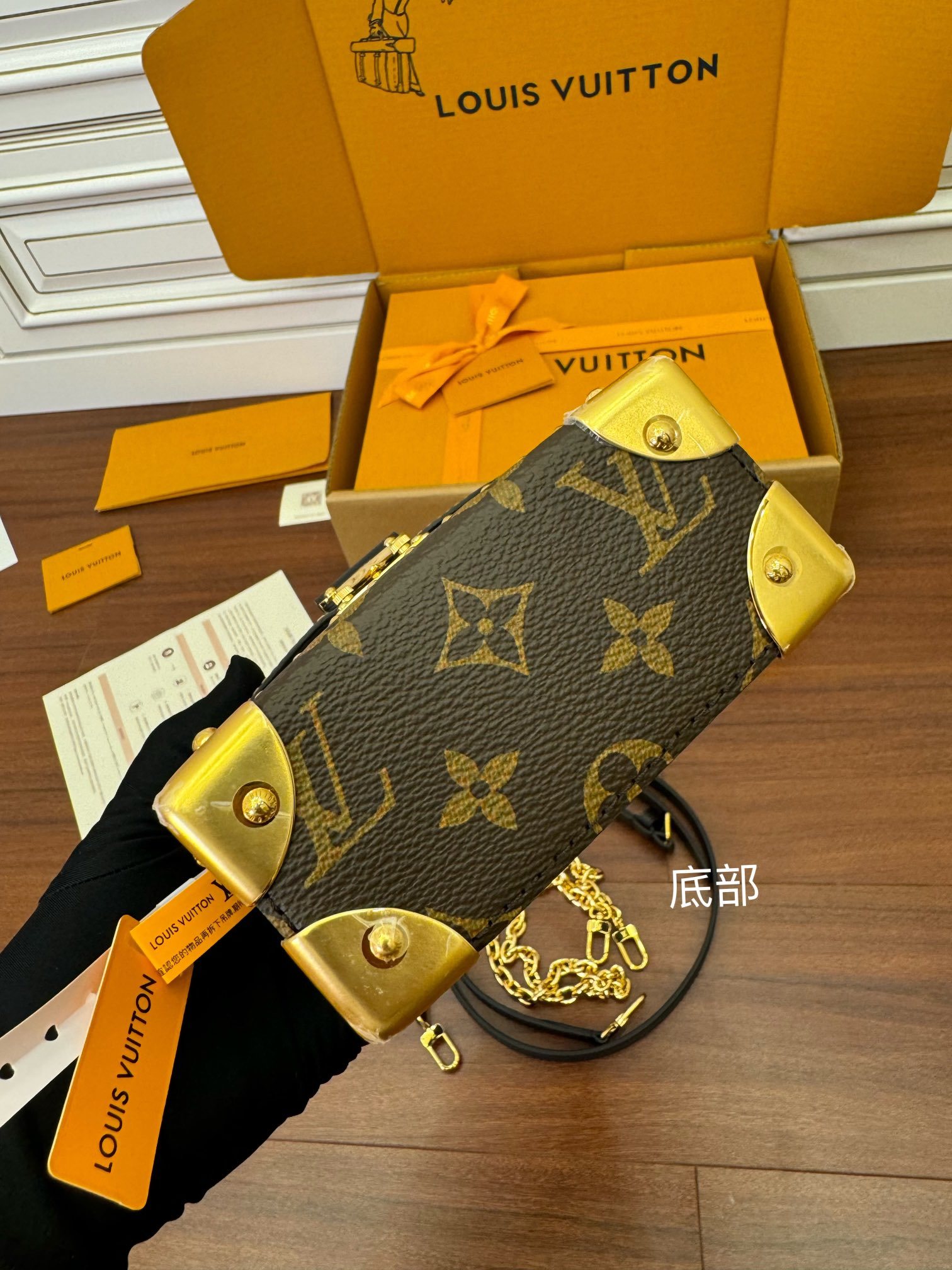 独家首发型号特正版M82465品质全面再次升级专柜同步电子芯片内码新礼盒礼品袋保护纸铜版电子标签合格证皮