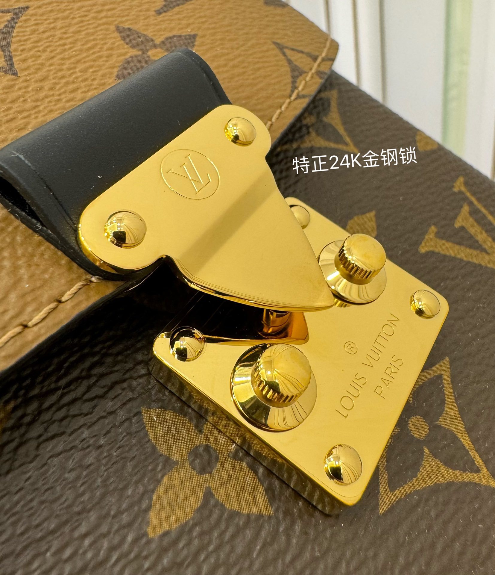 独家首发型号特正版M82465品质全面再次升级专柜同步电子芯片内码新礼盒礼品袋保护纸铜版电子标签合格证皮