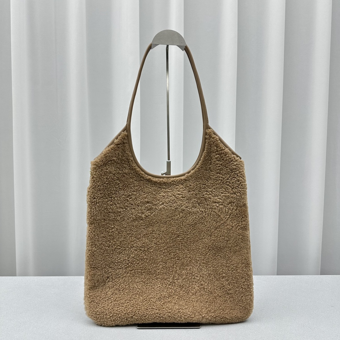 Miu Miu {Lamb wool brown}miumiu counter limited edition|Furry bag
