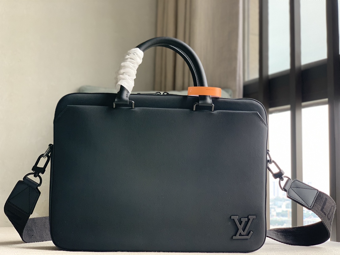 루이비통(CD) M23778 가방 Louis Vuitton Bag