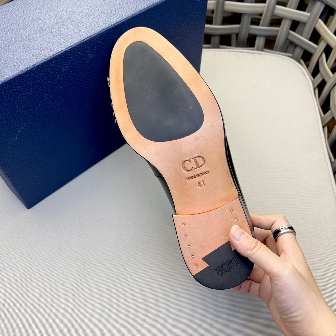 Diorディオール デビッシュシューズ｜真皮製・エレガントな正装靴