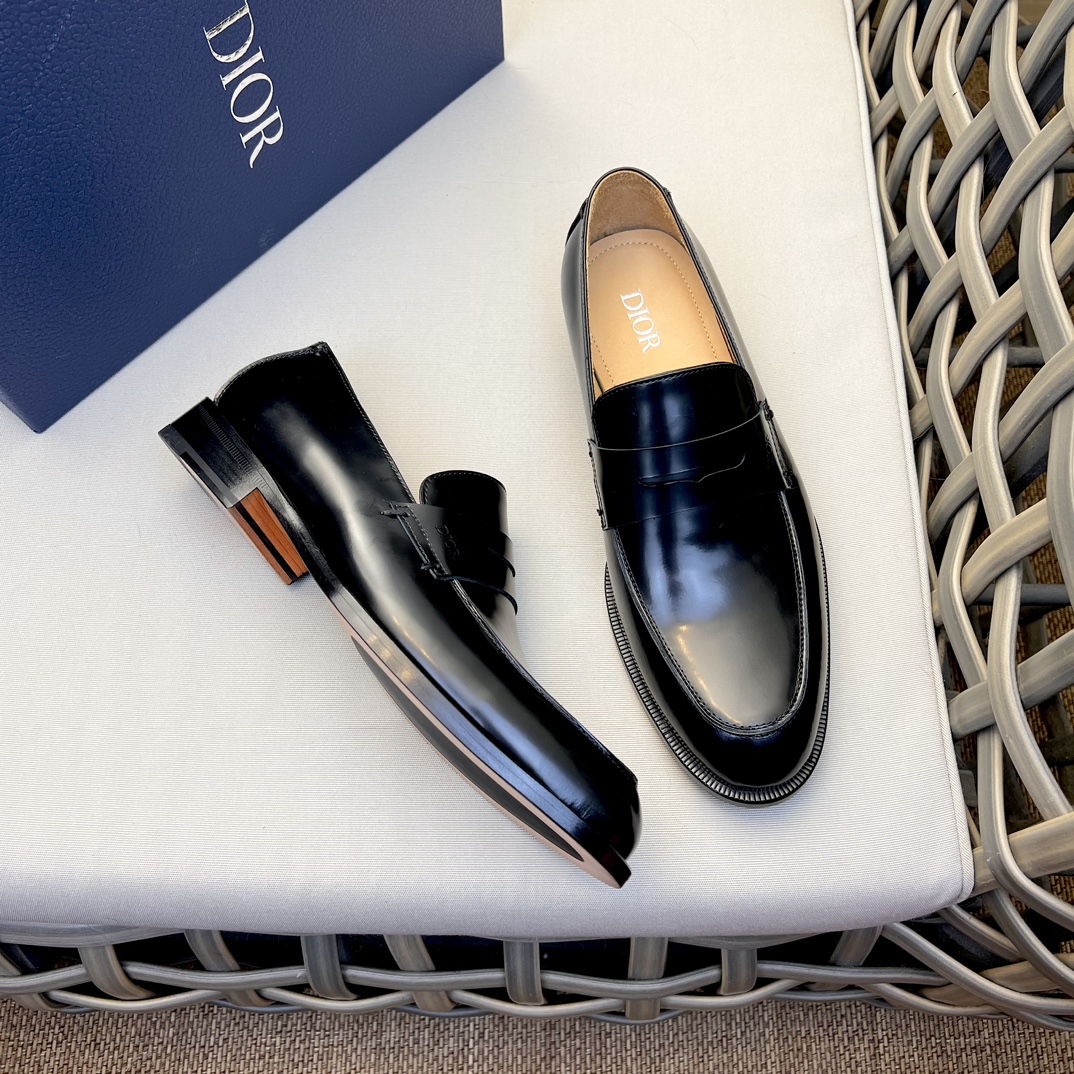 Diorディオール デビッシュシューズ｜真皮製・エレガントな正装靴