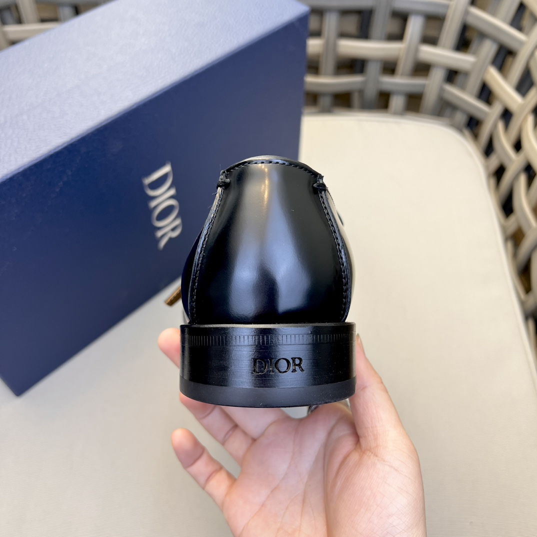Dior迪奥德比鞋｜真皮製正装皮鞋｜洗練されたデザイン