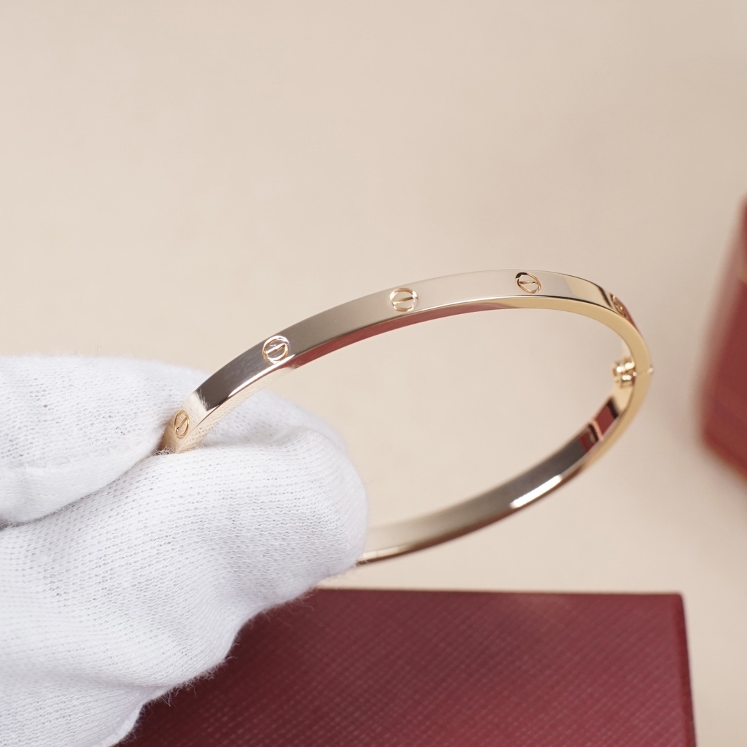 Cartier 卡地亚Cartier 窄‮无版‬钻 love情侣‮手款‬镯