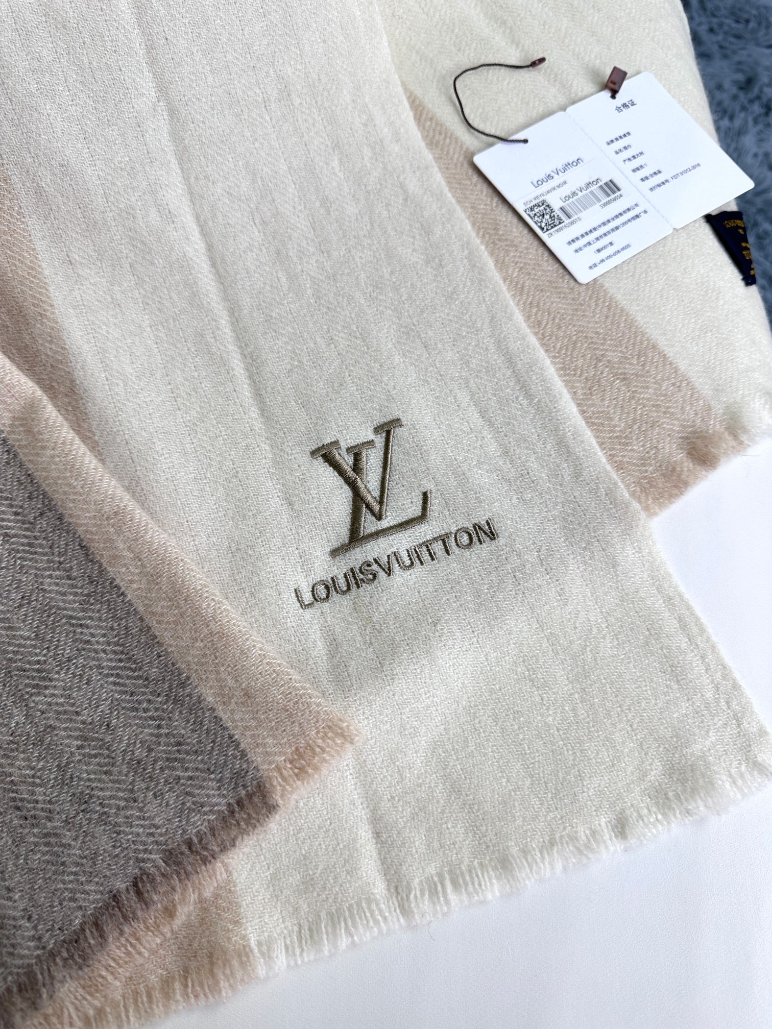 LV 进口羊绒纱线长巾