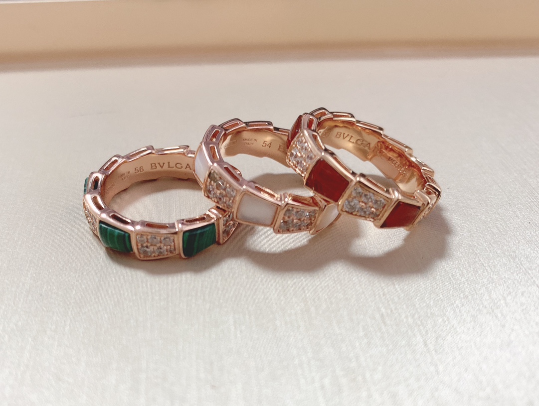 NO:361214,Real shot of a set of BV classic snake rings wide version size 5-9, Bulgari ring, bottega veneta, bvlgari,ring19860909实拍一组 BV经典款蛇戒 宽版 尺寸5-9,宝格丽戒指,bottega veneta,bvlgari,ring,Jewelry