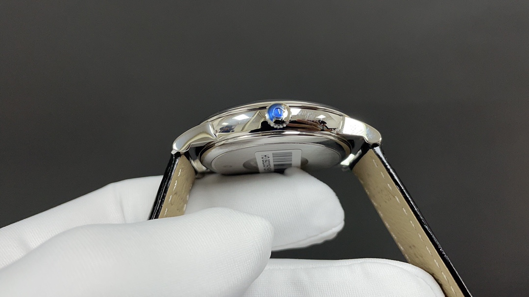 Omega 今日推荐 蝶飞 新款 39.5mm 自动上链机械机芯