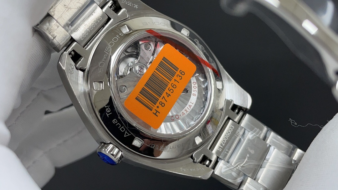 Omega 今日推荐 150米 大黄蜂 41mm 8500机