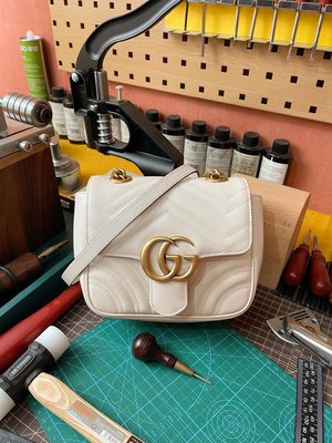Gucci Marmont AAAA Crossbody & Shoulder Bags White Summer Collection Mini