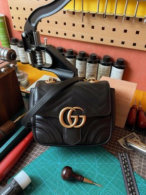 Gucci Marmont Online Crossbody & Shoulder Bags Black Mini