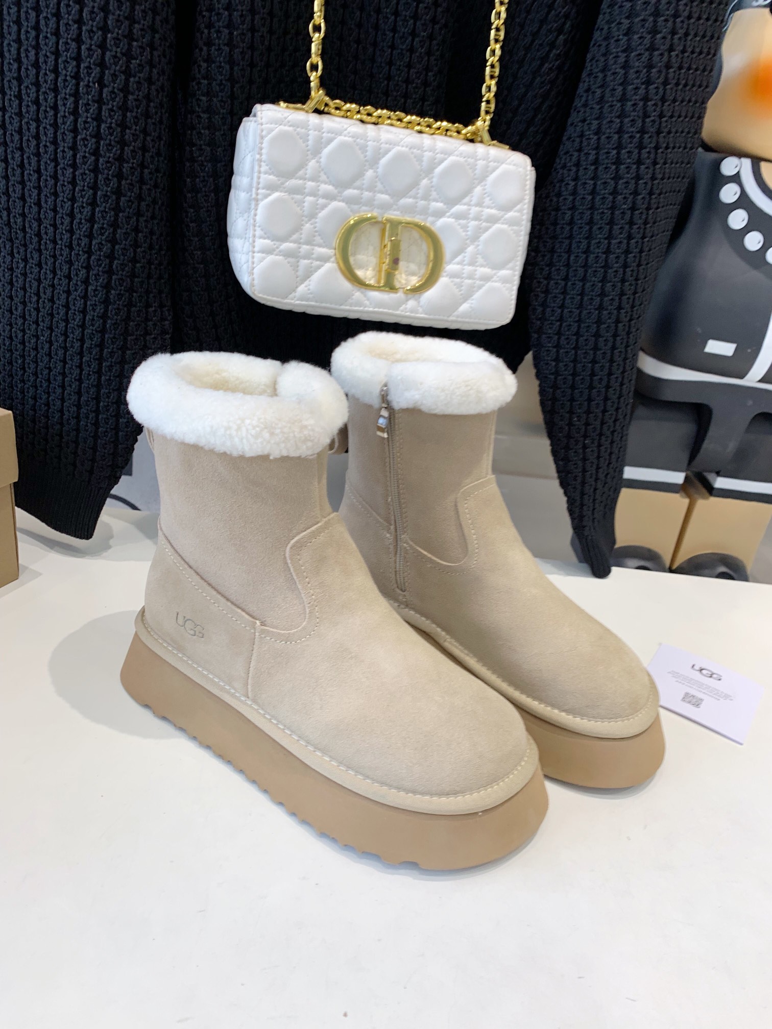 Sell High Quality
 UGG Short Boots Snow Boots Wool Fall/Winter Collection
