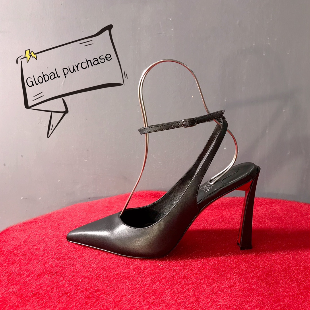 NO:100586,High-end customized autumn and winter classic series!  H10Cm. Size 34-42. Customized leather large sole. X82-2. Black cowhide, black sheepskin Standard European size Pre-sale Reference:X82-2 Color:black/black Material:sheep leather Lining:goat leather Heel height:10Cm Sole:leather sole Size:EU 34-42 (US 4-11):,,christian louboutin,cowhide,sheepskin,Leather soles19860909高端订制 秋冬精典款系列！ H10Cm.尺码34-42码.真皮大底订制款.X82-2.黑牛皮,黑色羊皮 标准欧码 预售款 Reference:X82-2 Color:black/black Material:sheep leather Lining:goat leather Heel heigh:10Cm Sole:leather sole Size:EU 34－42（US 4一11) :,,christian louboutin,cowhide,sheepskin,Leather soles,Women's Shoes