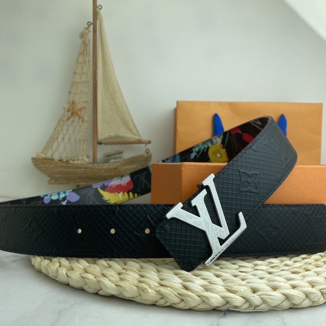     LV   男士腰带38mm 双面进口皮可双面使用 专柜走线 搭配新款扣💰