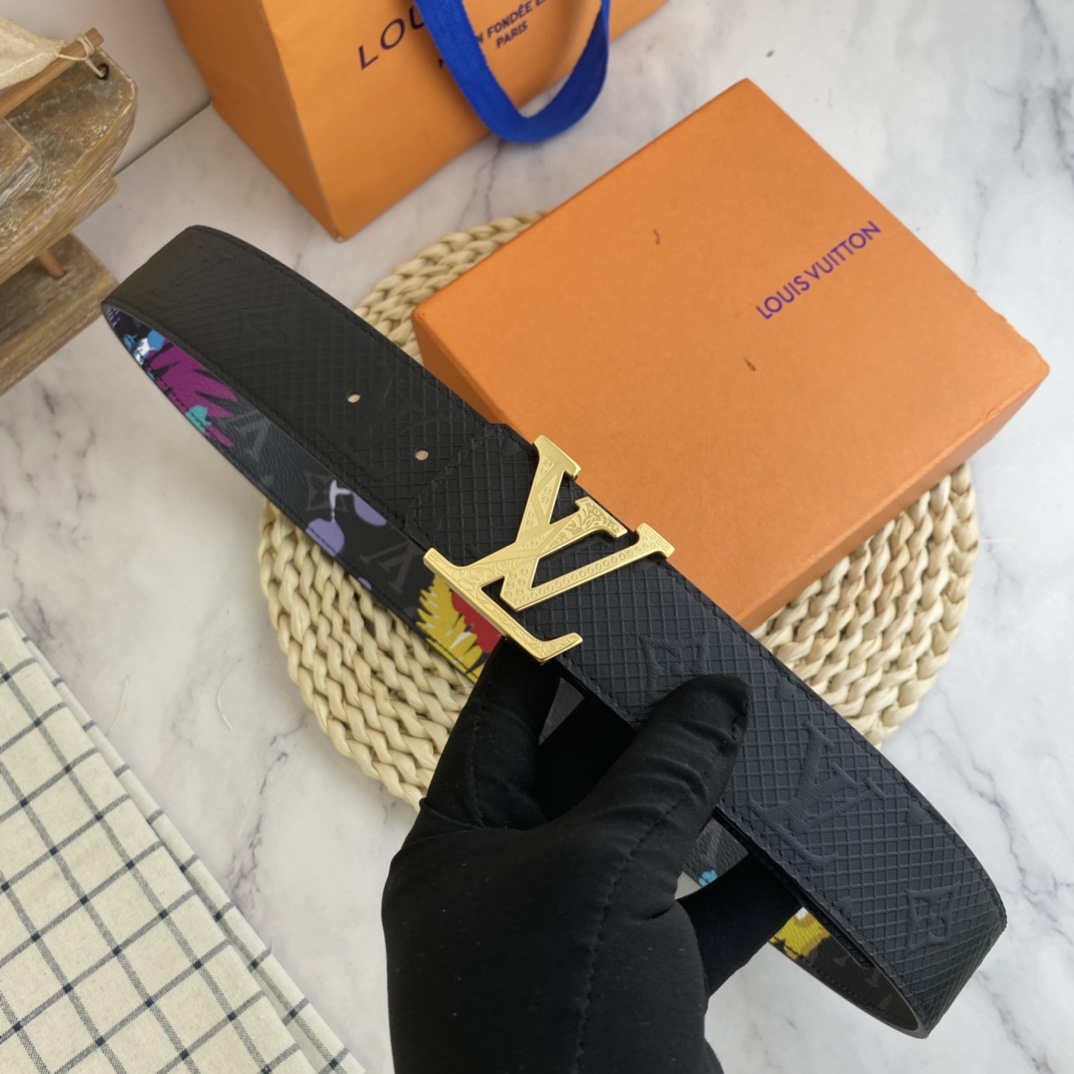     LV   男士腰带38mm 双面进口皮可双面使用 专柜走线 搭配新款扣💰