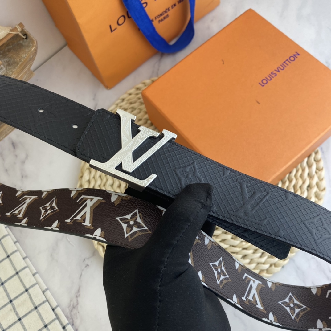     LV   男士腰带38mm 双面进口皮可双面使用 专柜走线 搭配新款扣💰